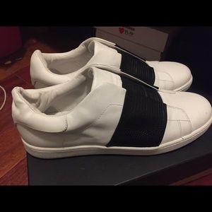 Vince slip on size 8 “like new”